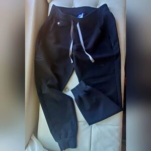 Black Figs Zamora Jogger Scrubs Bottoms